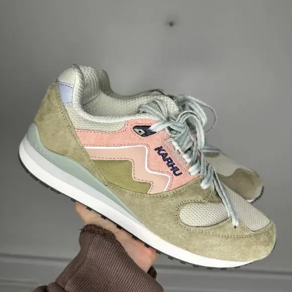 Karhu Synchron Classic Sneaker Boa/Rose Dust Unisex Mens 7.5 Womens 9 - Picture 2 of 10